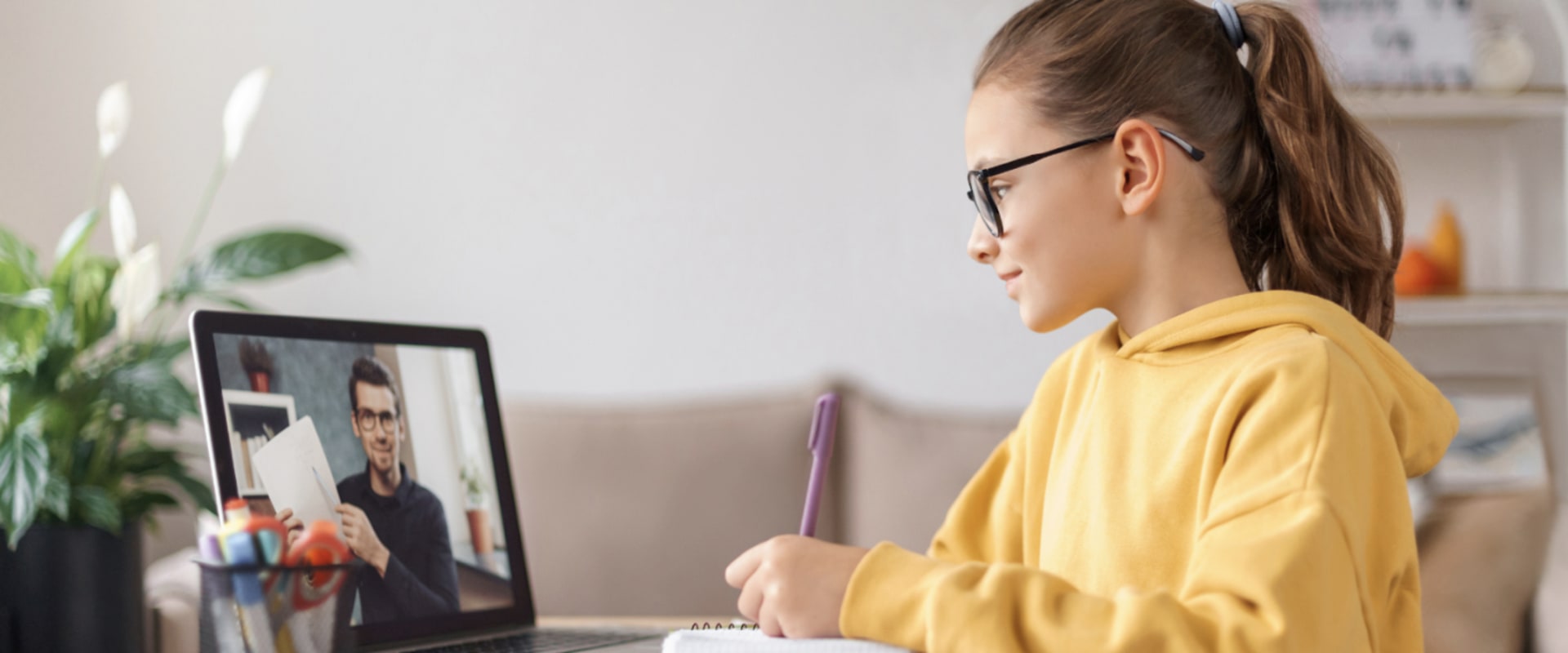 How to Use Virtual Whiteboards for Online Tutoring: A Comprehensive Guide